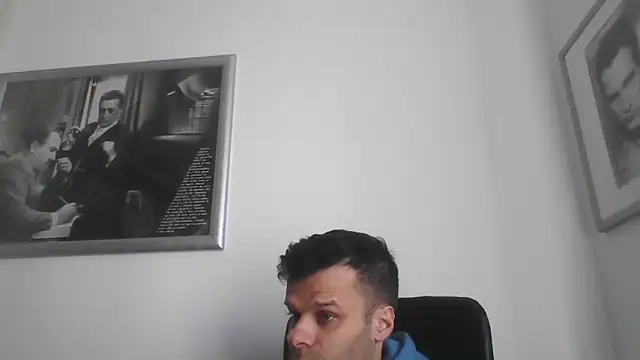 Snapshot of FROCETTO93 chatting on February 23, 2026, 1:33 pm FROCETTO93 online show from February 23, 2026, 1:33 pm