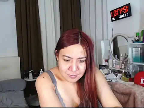 Snapshot of stellahugeX chatting on July 31, 2026, 4:48 pm stellahugeX online show from July 31, 2026, 4:48 pm