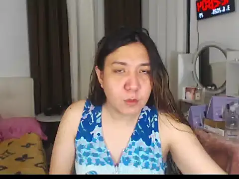 Snapshot of stellahugeX chatting on June 2, 2026, 4:29 pm stellahugeX online show from June 2, 2026, 4:29 pm
