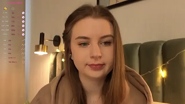 FlexiPixie online show from December 22, 2025, 8:47 am