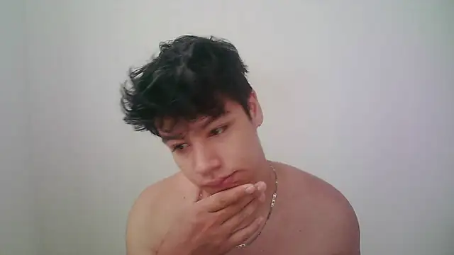 Snapshot of zeus_181 chatting on July 17, 2026, 12:35 pm zeus 181 online show from July 17, 2026, 12:35 pm
