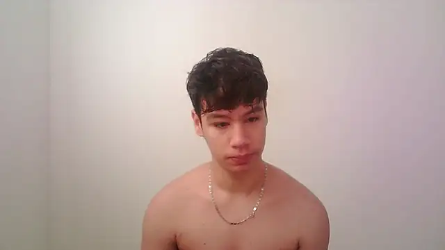 Snapshot of zeus_181 chatting on October 31, 2025, 2:24 pm zeus 181 online show from October 31, 2025, 2:24 pm