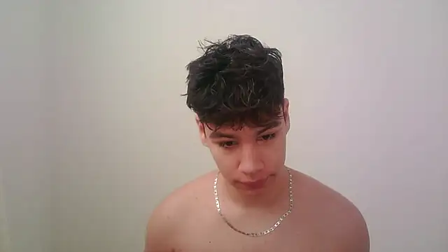 Snapshot of zeus_181 chatting on December 4, 2025, 1:10 pm zeus 181 online show from December 4, 2025, 1:10 pm