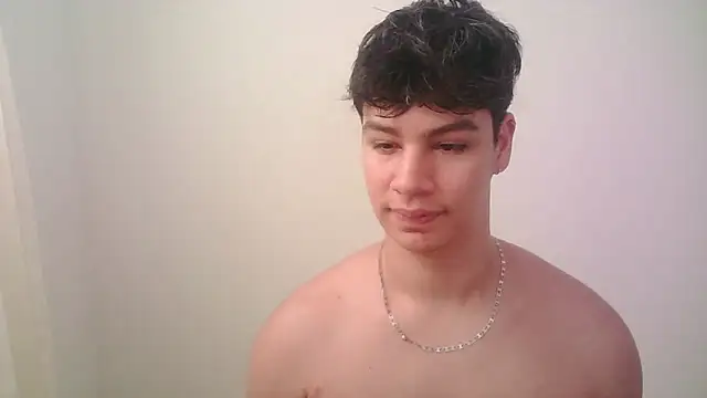 Snapshot of zeus_181 chatting on June 17, 2026, 7:35 pm zeus 181 online show from June 17, 2026, 7:35 pm