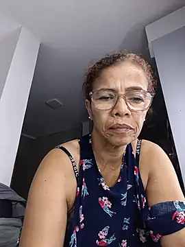 Snapshot of Merybeks chatting on July 24, 2026, 10:55 am Merybeks online show from July 24, 2026, 10:55 am
