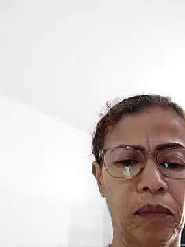 Snapshot of Merybeks chatting on November 7, 2025, 10:42 am Merybeks online show from November 7, 2025, 10:42 am