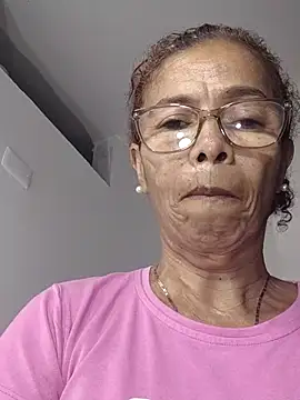 Snapshot of Merybeks chatting on July 3, 2026, 10:22 am Merybeks online show from July 3, 2026, 10:22 am