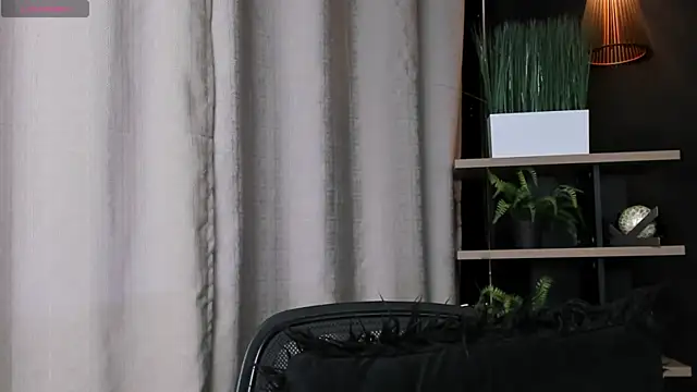 Snapshot of andres-clark92 chatting on August 5, 2026, 5:51 pm andres-clark92 online show from August 5, 2026, 5:51 pm
