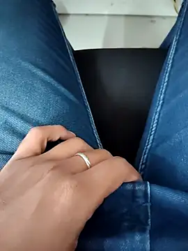 Snapshot of ddllrr224 chatting on November 10, 2025, 7:02 am ddllrr224 online show from November 10, 2025, 7:02 am