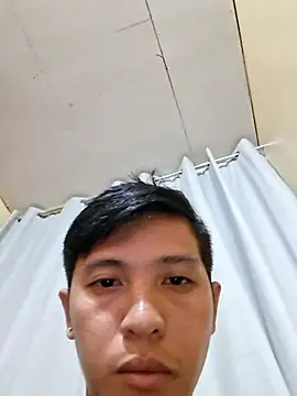 Snapshot of darryl_hugecok chatting on July 28, 2026, 3:21 pm darryl hugecok online show from July 28, 2026, 3:21 pm
