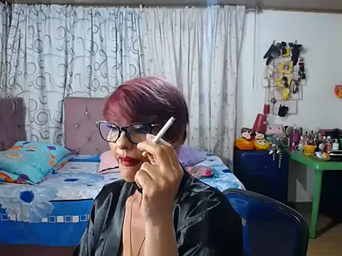 Snapshot of isabella-lips007 chatting on May 3, 2026, 12:05 am isabella-lips007 online show from May 3, 2026, 12:05 am