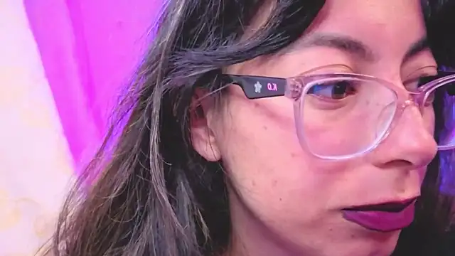 Snapshot of Miranda_sexlove_ chatting on February 13, 2026, 6:02 am Miranda sexlove online show from February 13, 2026, 6:02 am