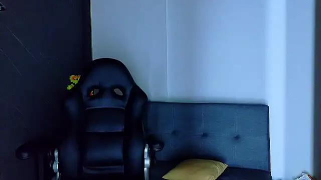 ALANNFERRER online show from January 12, 2026, 10:22 am