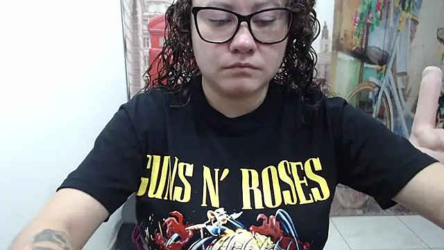 Snapshot of greeneyes_nurse chatting on November 18, 2025, 8:34 pm greeneyes nurse online show from November 18, 2025, 8:34 pm