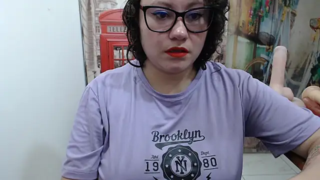 Snapshot of greeneyes_nurse chatting on October 28, 2025, 6:18 pm greeneyes nurse online show from October 28, 2025, 6:18 pm