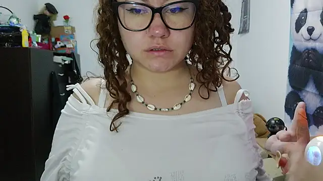 Snapshot of greeneyes_nurse chatting on June 12, 2026, 1:03 am greeneyes nurse online show from June 12, 2026, 1:03 am