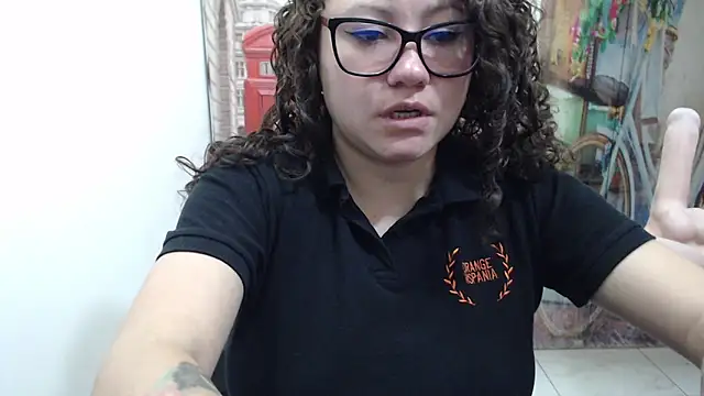 Snapshot of greeneyes_nurse chatting on November 6, 2025, 8:24 pm greeneyes nurse online show from November 6, 2025, 8:24 pm