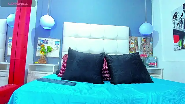 Snapshot of Matteo12_ chatting on November 5, 2025, 3:53 am Matteo12 online show from November 5, 2025, 3:53 am