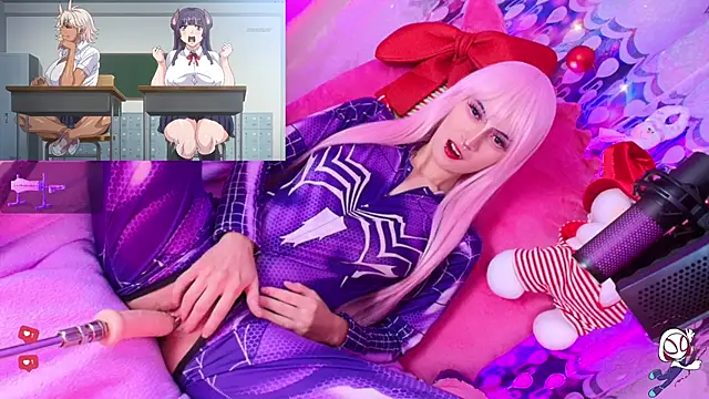 Snapshot of REM-- chatting on December 2, 2025, 2:19 pm REM-- online show from December 2, 2025, 2:19 pm