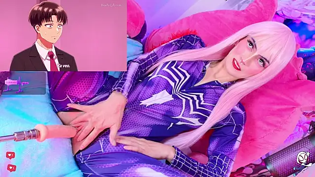 Snapshot of REM-- chatting on November 24, 2025, 3:12 pm REM-- online show from November 24, 2025, 3:12 pm