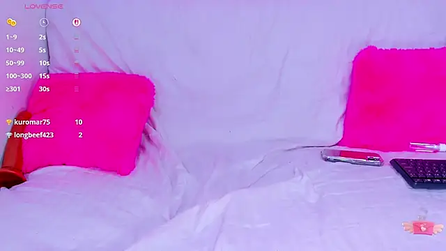 jazlyn G online show from December 13, 2025, 8:04 pm