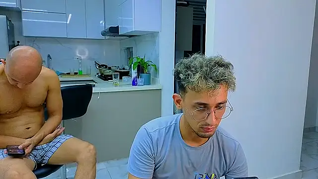 twoboyssex online show from May 8, 2026, 1:53 am