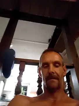 Hungwell1515 online show from October 19, 2025, 2:14 am