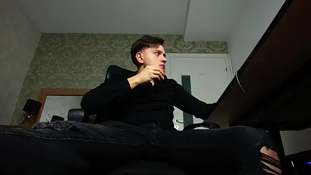 FelixStarkk online show from October 16, 2025, 4:10 am