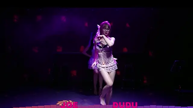 Snapshot of yznt-dudu chatting on October 15, 2025, 11:51 am yznt-dudu online show from October 15, 2025, 11:51 am