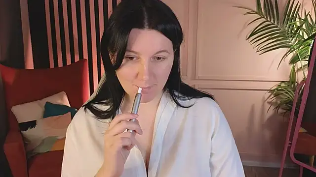 love me  tonight  online show from October 14, 2025, 1:06 am