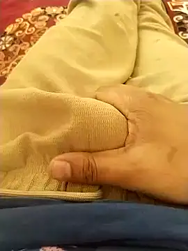 Snapshot of zorhotty chatting on February 18, 2026, 8:22 am zorhotty online show from February 18, 2026, 8:22 am