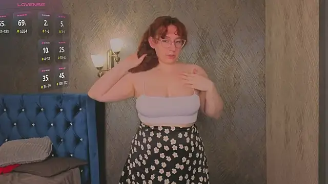 Snapshot of ellie_coy_ chatting on July 24, 2026, 8:05 pm ellie coy online show from July 24, 2026, 8:05 pm