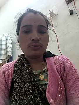 Hot raaani online show from December 19, 2025, 10:01 pm