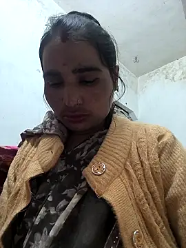 Hot raaani online show from February 1, 2026, 4:05 pm