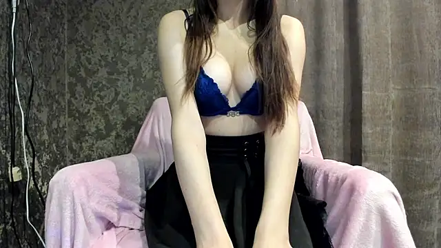 Snapshot of _Venesa_ chatting on December 15, 2025, 7:09 pm Venesa online show from December 15, 2025, 7:09 pm