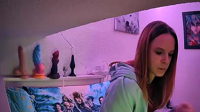 SexyMilf 37 online show from October 17, 2025, 8:32 pm