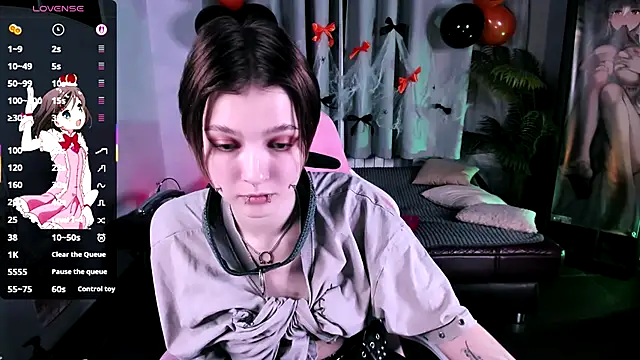 Snapshot of MiraVelle chatting on October 23, 2025, 9:46 pm MiraVelle online show from October 23, 2025, 9:46 pm