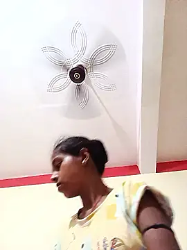 Saniye-143 online show from October 6, 2025, 5:02 pm