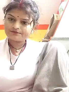 Snapshot of Hot_mirchjii chatting on November 11, 2025, 4:18 am Hot mirchjii online show from November 11, 2025, 4:18 am