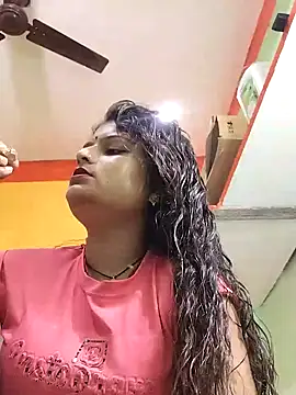 Snapshot of Hot_mirchjii chatting on November 7, 2025, 8:19 am Hot mirchjii online show from November 7, 2025, 8:19 am