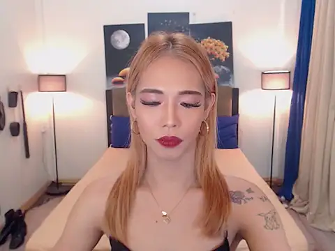 Snapshot of PreciousAmore chatting on October 15, 2025, 9:28 am PreciousAmore online show from October 15, 2025, 9:28 am