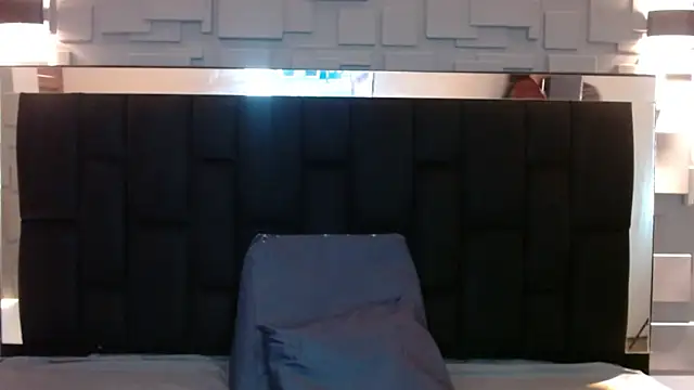 katalina07 1 online show from October 7, 2025, 2:51 pm