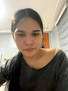 Snapshot of AlianaBlair chatting on November 11, 2025, 12:33 pm AlianaBlair online show from November 11, 2025, 12:33 pm