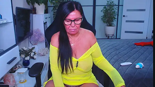 Snapshot of Anna_Blare chatting on October 18, 2025, 9:11 am Anna Blare online show from October 18, 2025, 9:11 am