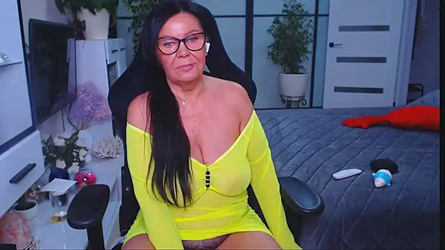 Snapshot of Anna_Blare chatting on October 26, 2025, 9:10 am Anna Blare online show from October 26, 2025, 9:10 am