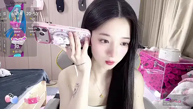 Snapshot of OiOi-666 chatting on March 7, 2026, 1:23 am OiOi-666 online show from March 7, 2026, 1:23 am