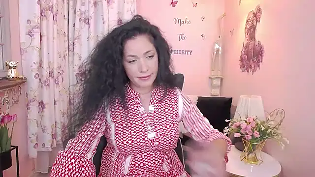 Snapshot of MyLovOne chatting on June 25, 2026, 10:53 am MyLovOne online show from June 25, 2026, 10:53 am