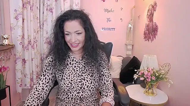 Snapshot of MyLovOne chatting on June 28, 2026, 7:47 am MyLovOne online show from June 28, 2026, 7:47 am