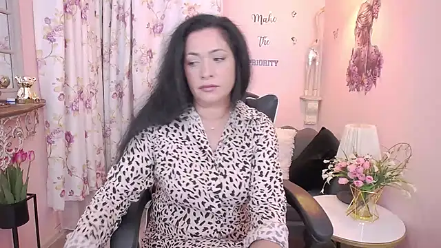 Snapshot of MyLovOne chatting on July 6, 2026, 10:55 am MyLovOne online show from July 6, 2026, 10:55 am