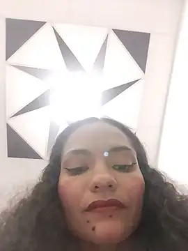 Snapshot of Karen_Ariass chatting on June 19, 2026, 3:34 am Karen Ariass online show from June 19, 2026, 3:34 am
